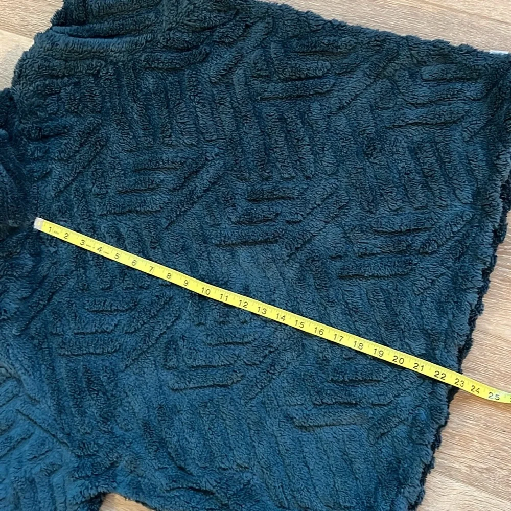 Eddie Bauer - Quest, women’s XL super plush and soft teal sweater, new w/o tags - Picture 8 of 16